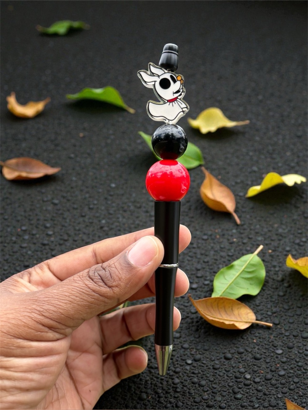 Black & White Beaded Pen with Dog
